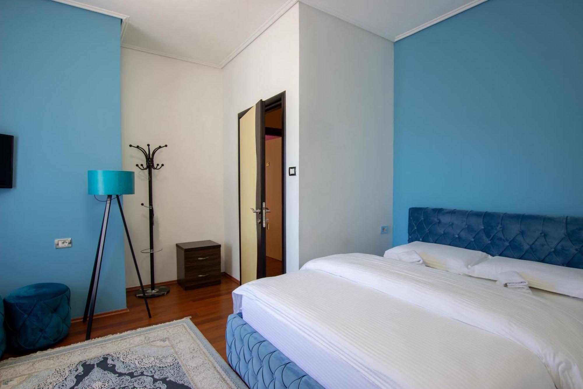 Bora Hotel Gjirokastër Екстериор снимка